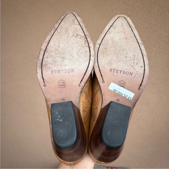 Stetson: Camel Embossed Leather Western Mule: Size 10 - Picture 8 of 9